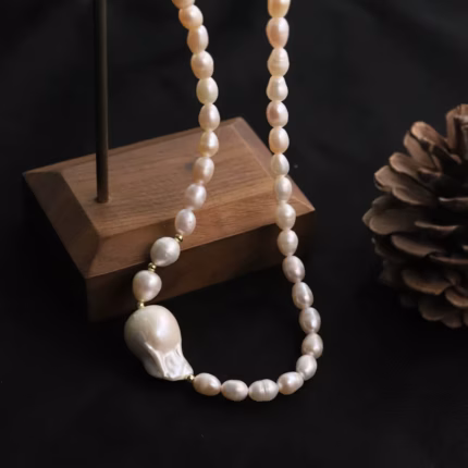 Natural Freshwater Pearl White Baroque Necklaces Retro Palace Style Jewelry Choker Gifts for Mom Wife Girlfriend GN0681